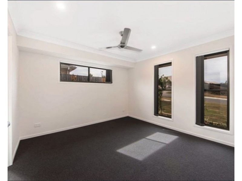 1/34 Finley St, Gleneagle QLD 4285