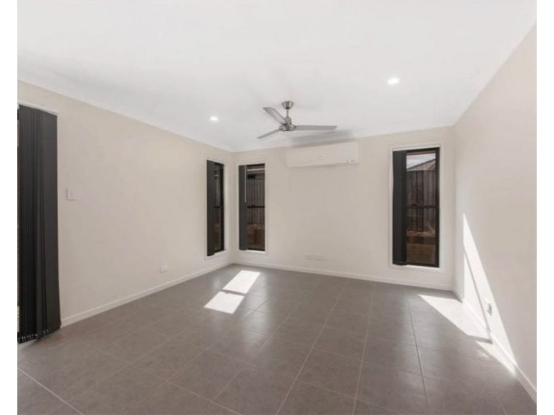 1/34 Finley St, Gleneagle QLD 4285