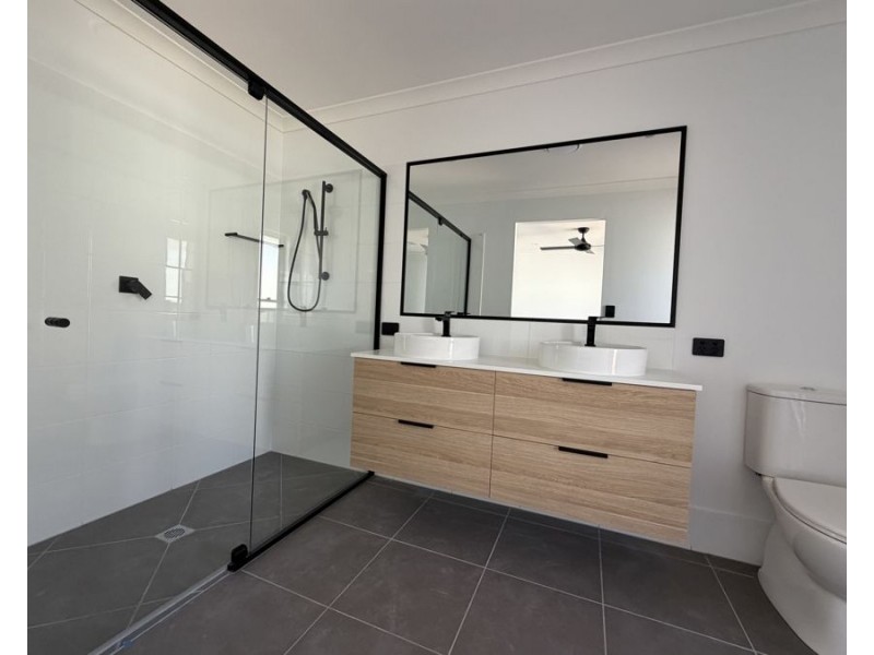 5 Hunt Court, Collingwood Park QLD 4301