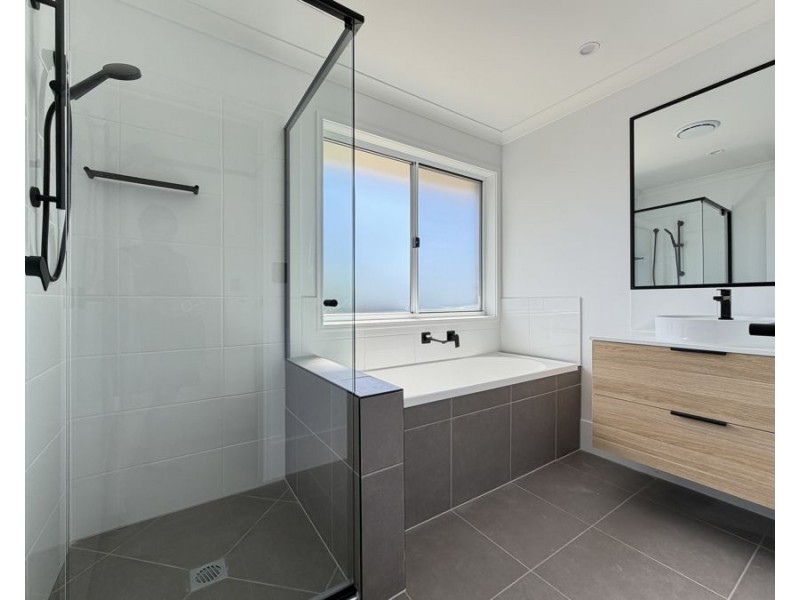 5 Hunt Court, Collingwood Park QLD 4301