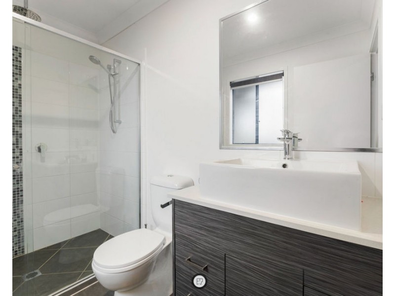 42 Granite St, Yarrabilba QLD 4207