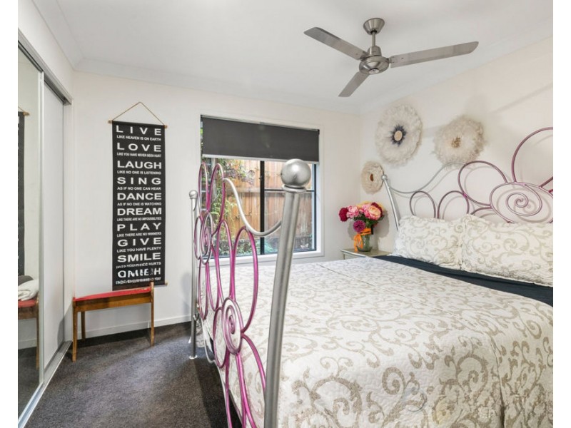 42 Granite St, Yarrabilba QLD 4207