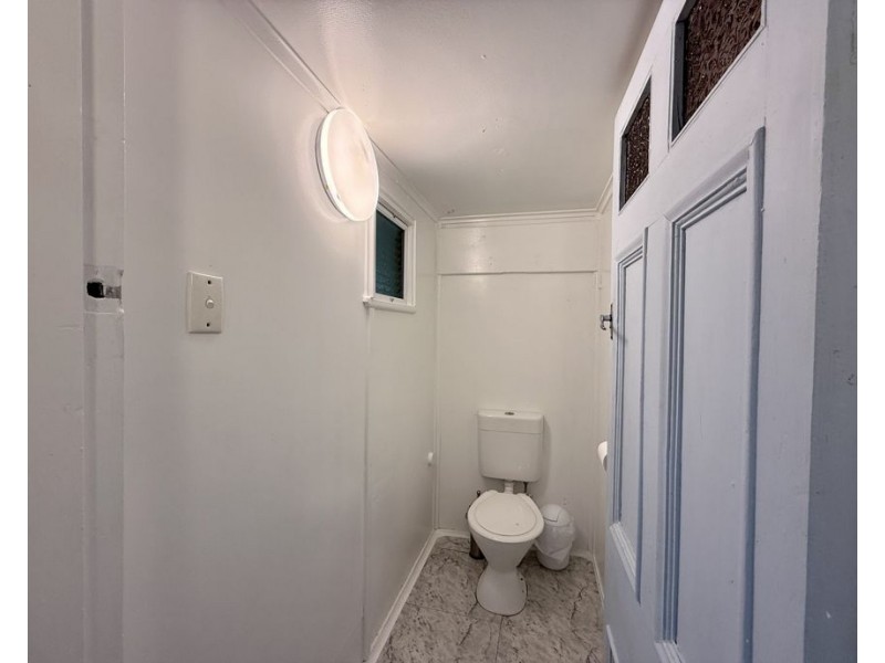 9 Topaz Crs, Lockyer Waters QLD 4311