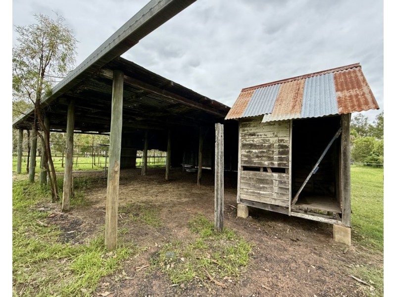 9 Topaz Crs, Lockyer Waters QLD 4311
