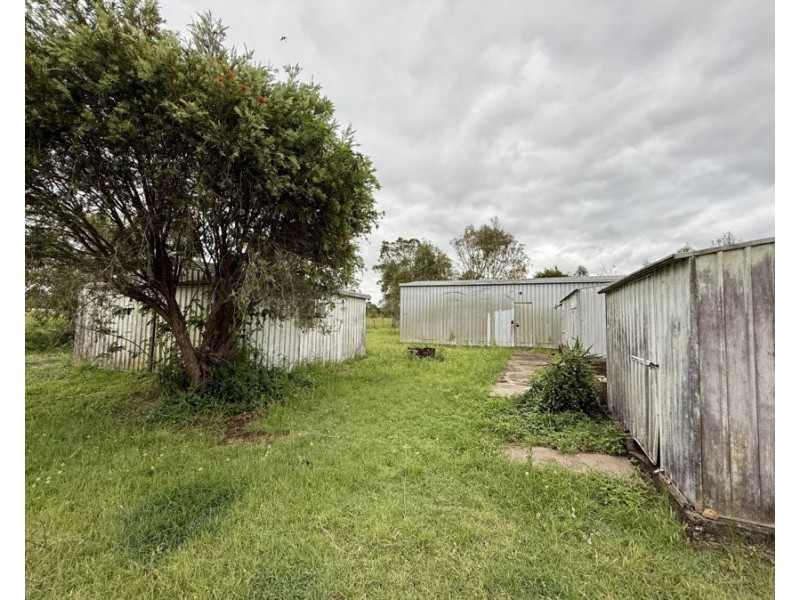 9 Topaz Crs, Lockyer Waters QLD 4311