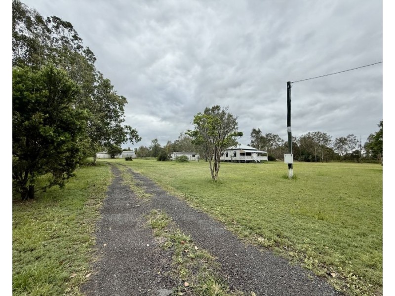 9 Topaz Crs, Lockyer Waters QLD 4311