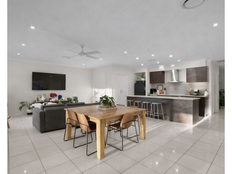 54 Cornelius Drive, Augustine Heights QLD 4300