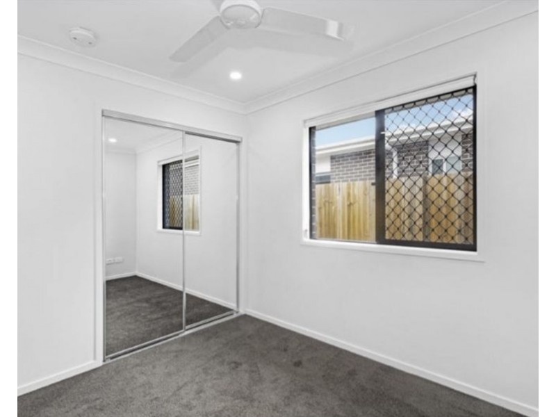 2/14 Pelham St, Logan Reserve QLD 4133