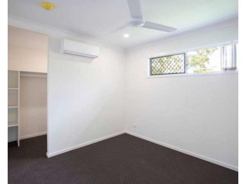 1/10 Chikameena Street, Logan Reserve QLD 4133