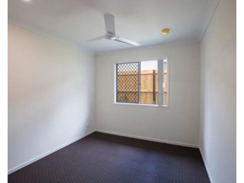 1/10 Chikameena Street, Logan Reserve QLD 4133