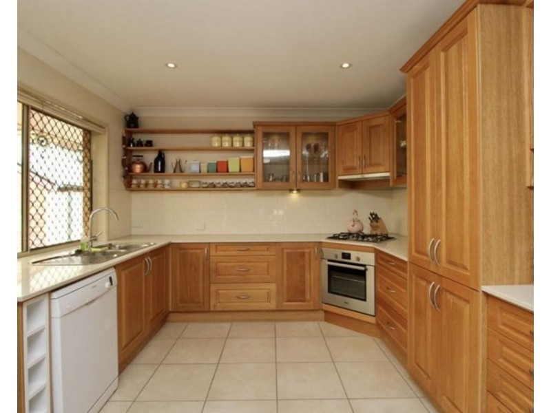 6 Beatrice Tallon, North Ipswich QLD 4305