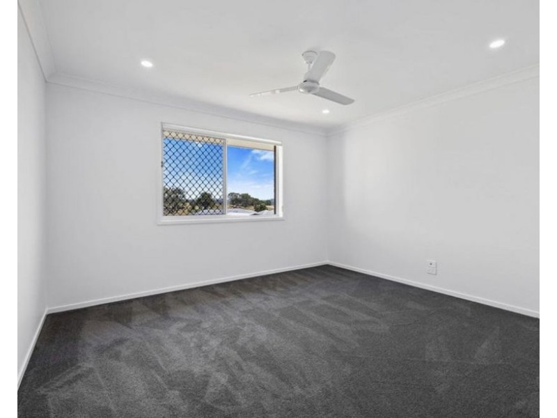 6 Stable Ct, Meringandan West QLD 4352