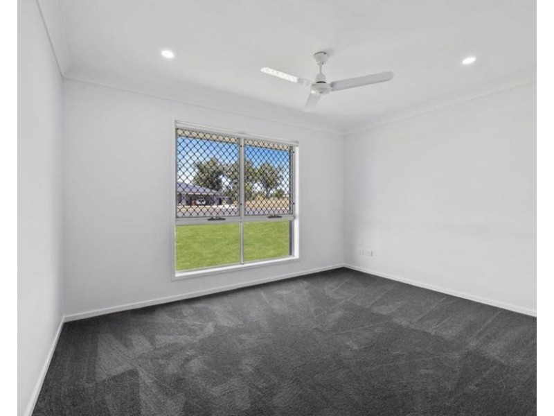 6 Stable Ct, Meringandan West QLD 4352