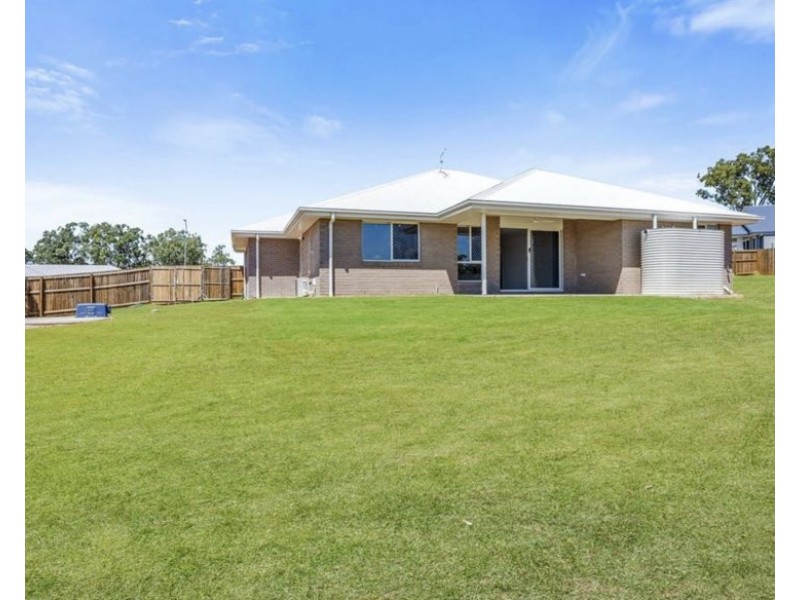 6 Stable Ct, Meringandan West QLD 4352