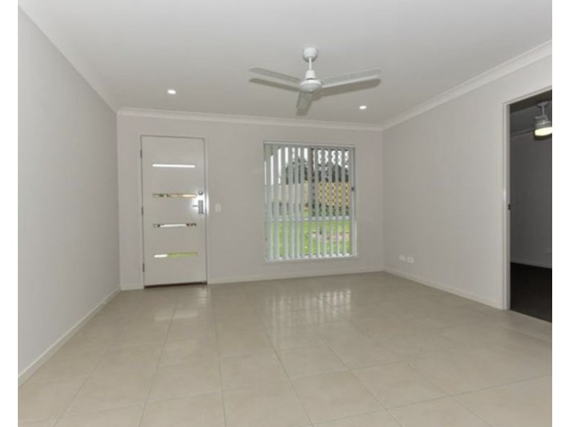 1/7 Wenlock Place, Brassall QLD 4305