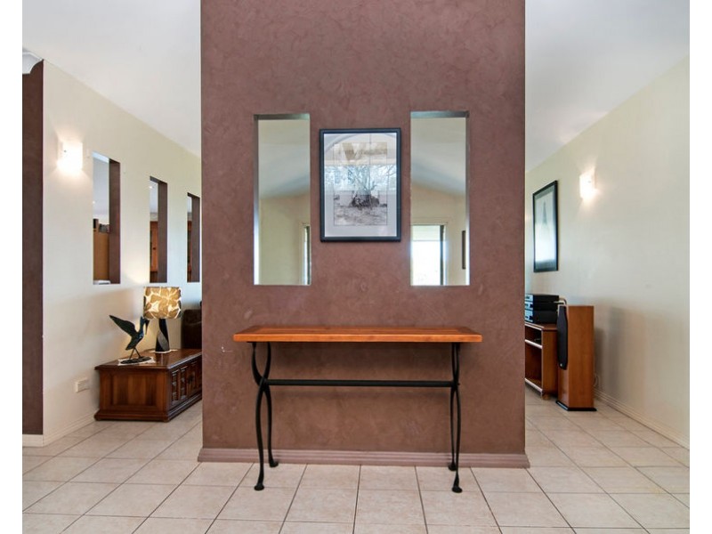 17 Highvale Dr, Helensvale QLD 4212