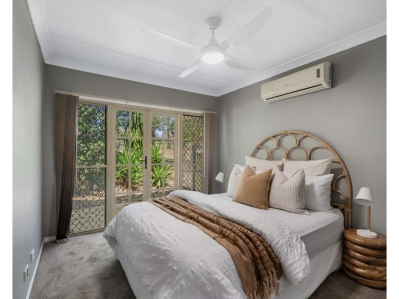 58 Fawkner Crs, Barellan Point QLD 4306