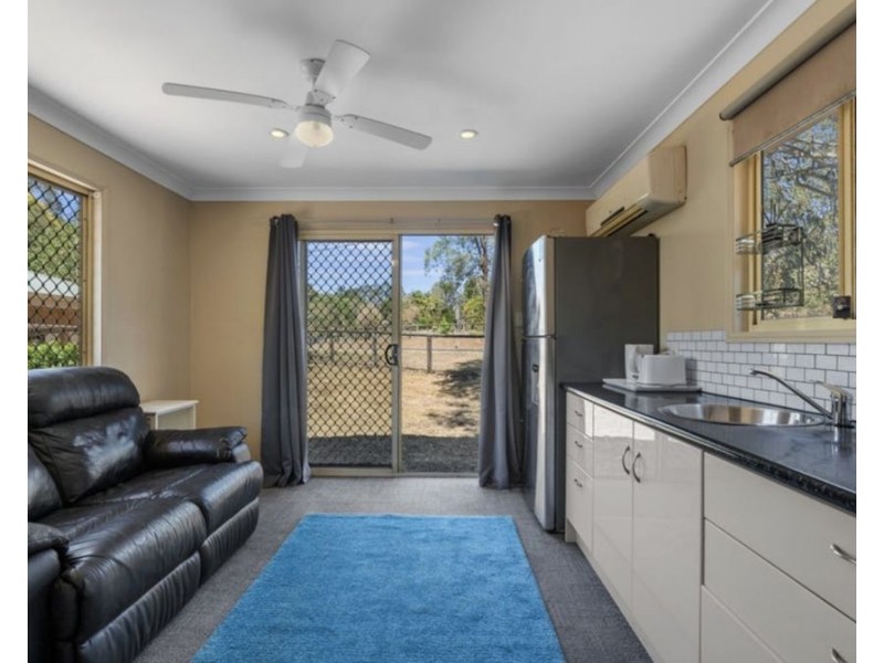 58 Fawkner Crs, Barellan Point QLD 4306