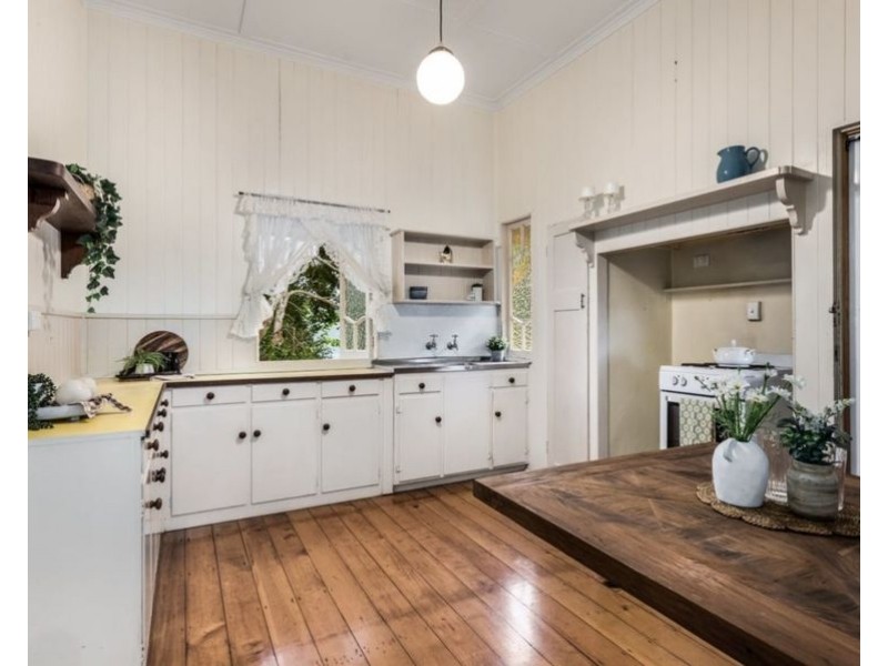 15 French St, Booval QLD 4304