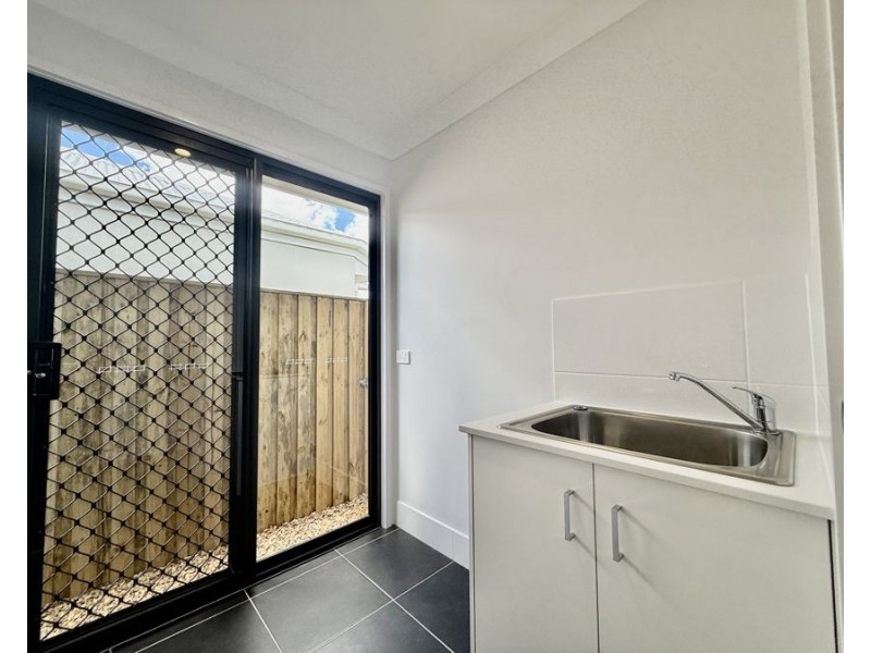 81 Endeavour Cct, South Maclean QLD 4280