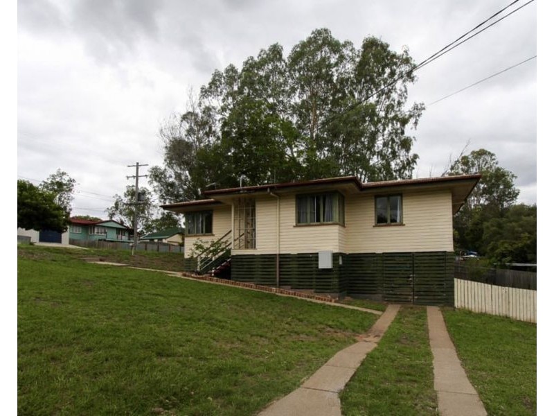 28 Coverack St, Leichhardt QLD 4305