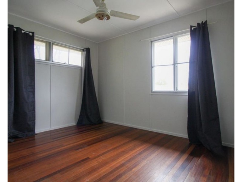 28 Coverack St, Leichhardt QLD 4305