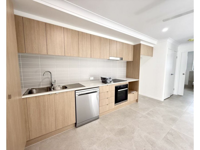 2/10 Merlot Ct, Logan Reserve QLD 4133