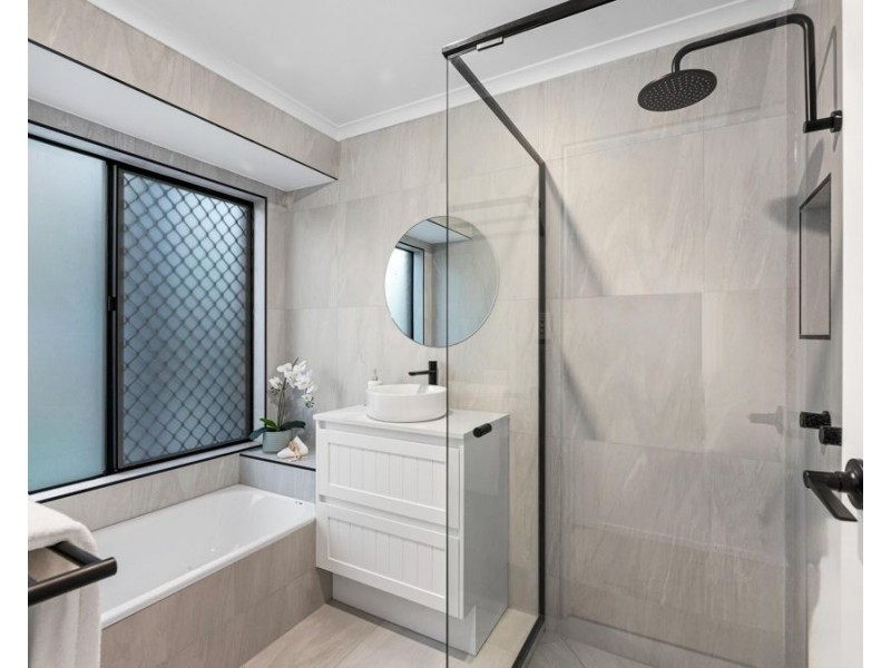 16 Brisbane Street, Churchill QLD 4305