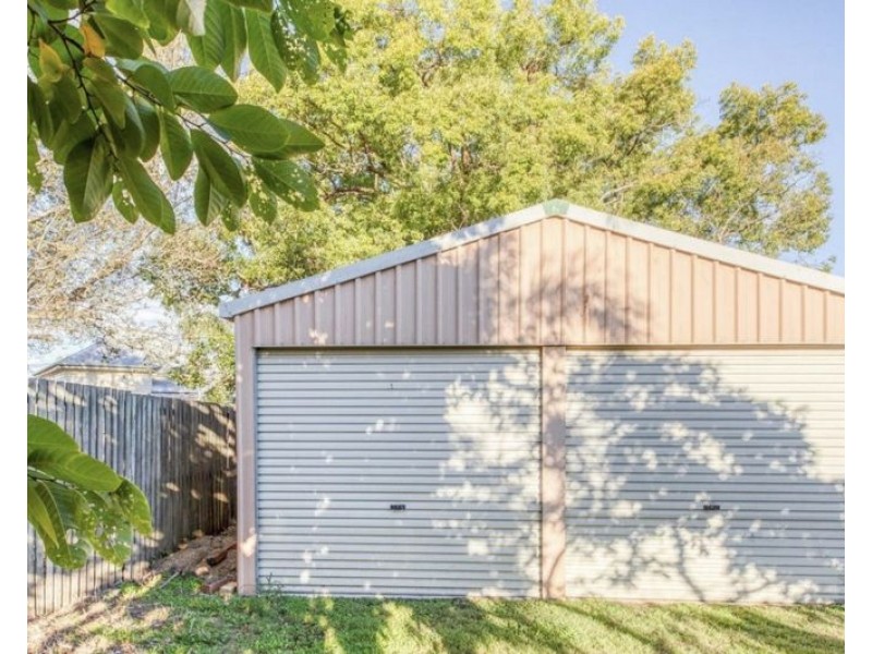 17 Pine Mountain Road, North Ipswich QLD 4305