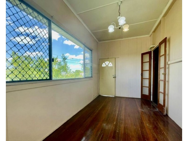 17 Pine Mountain Road, North Ipswich QLD 4305