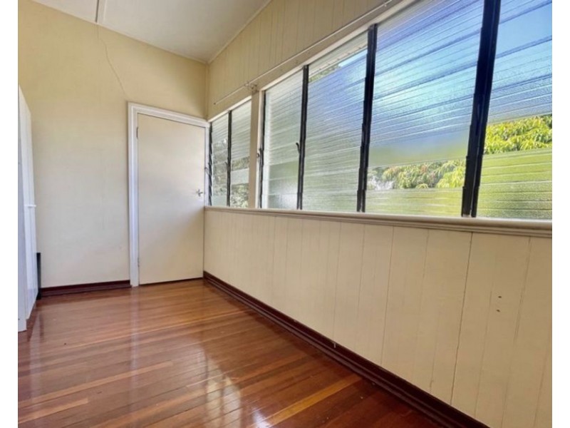 17 Pine Mountain Road, North Ipswich QLD 4305