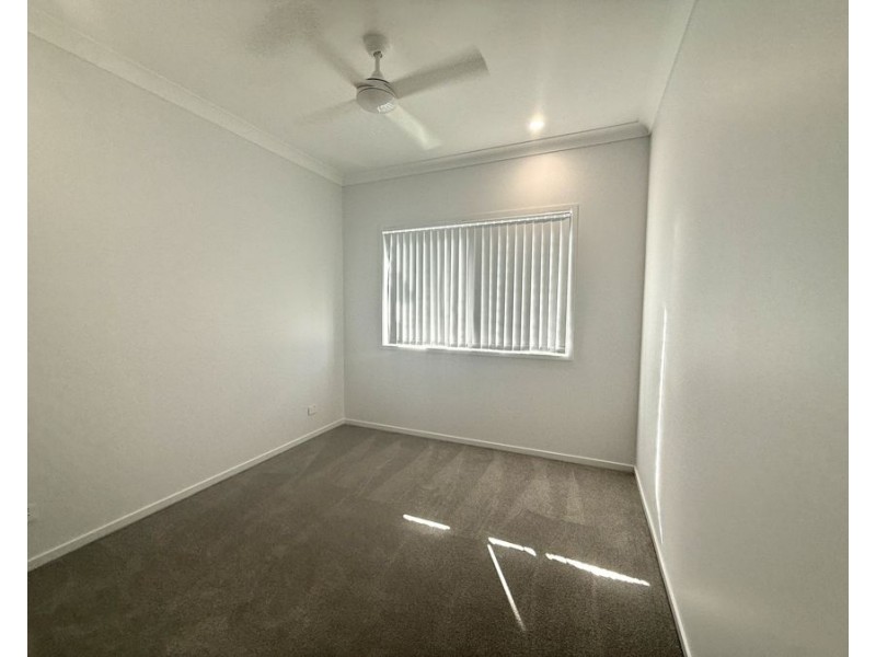 28 Ivorywood Street, Deebing Heights QLD 4306