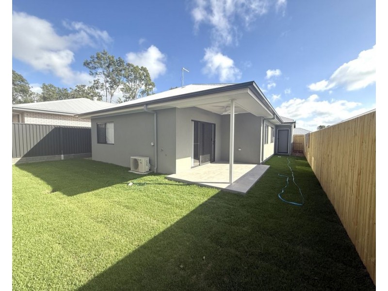28 Ivorywood Street, Deebing Heights QLD 4306