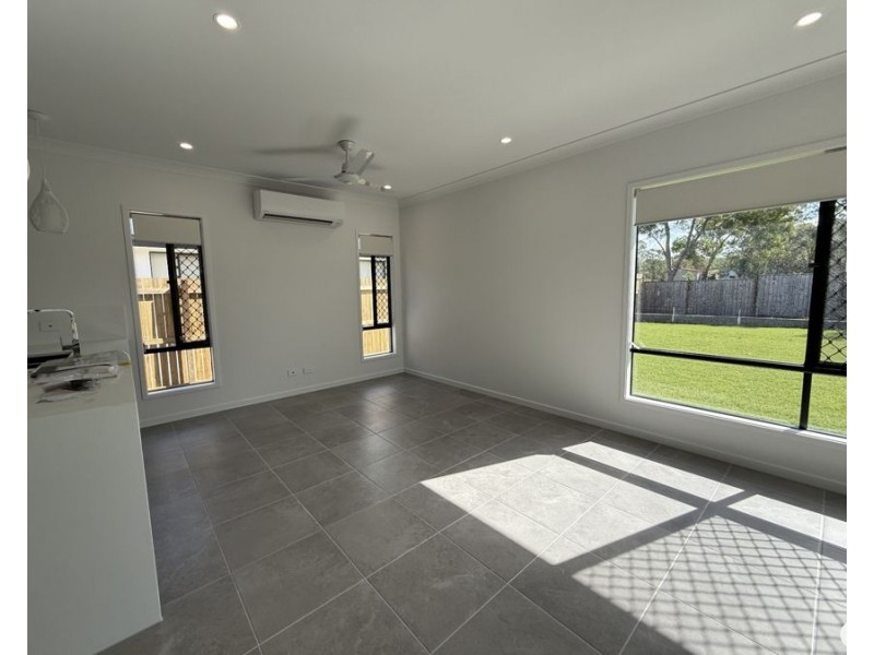 17 Alpine St, Chambers Flat QLD 4133