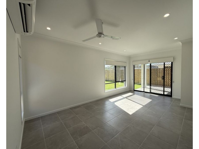 17 Alpine St, Chambers Flat QLD 4133