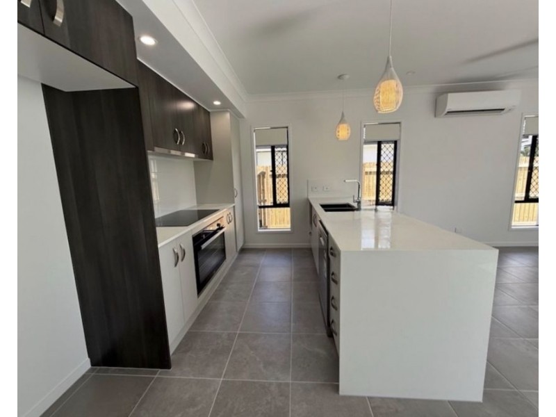 17 Alpine St, Chambers Flat QLD 4133