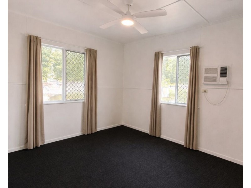 24 Cole Street, Booval QLD 4304