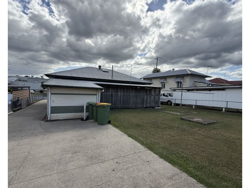 24 Cole Street, Booval QLD 4304