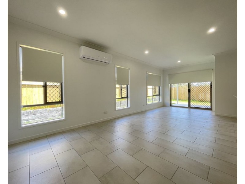 25 Lilium Street, Ripley QLD 4306