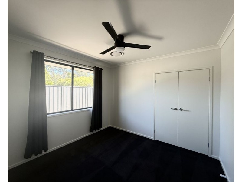 54 Sprite Way, Brassall QLD 4305