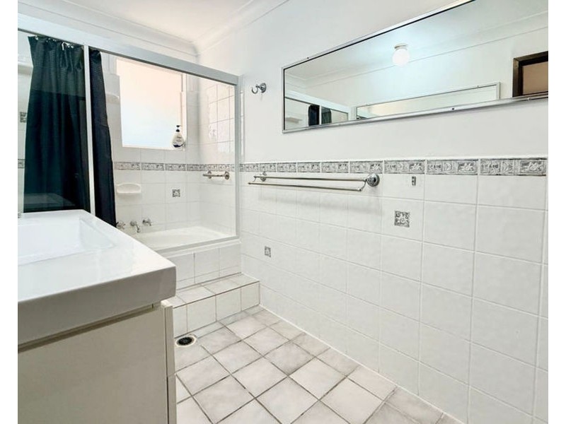 72-76 Melbourne Street, Karalee QLD 4306