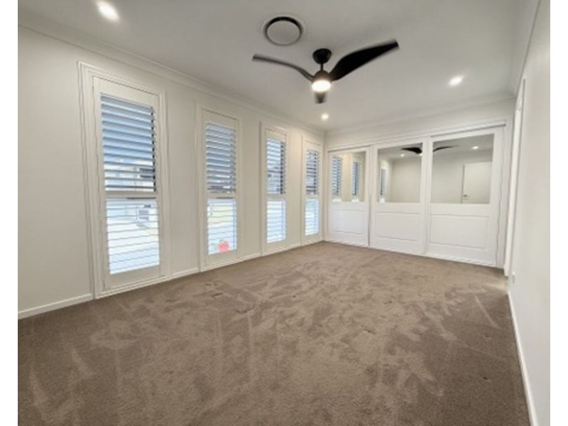 9 Aerial St, Springfield Lakes QLD 4300