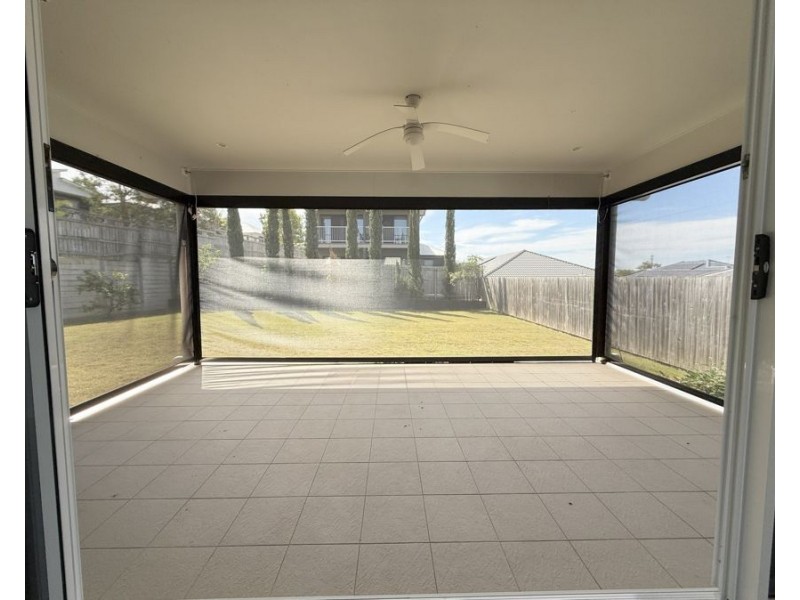 9 Aerial St, Springfield Lakes QLD 4300