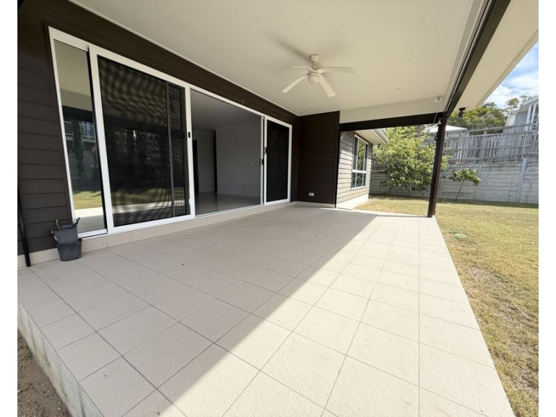 9 Aerial St, Springfield Lakes QLD 4300