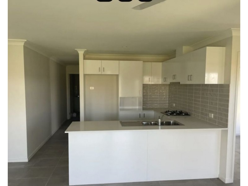 1/8 Fogle St, Logan Reserve QLD 4133