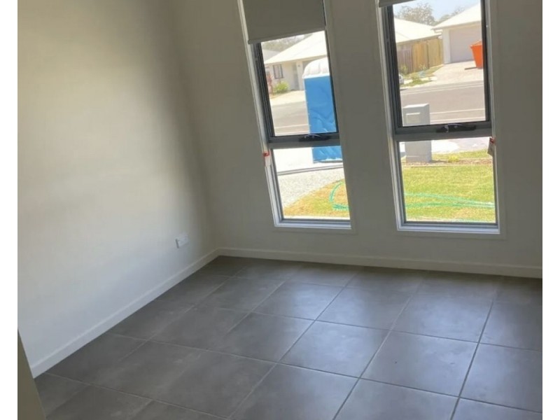 1/8 Fogle St, Logan Reserve QLD 4133