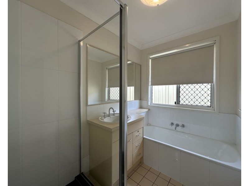 3 Kelso Close, Yamanto QLD 4305