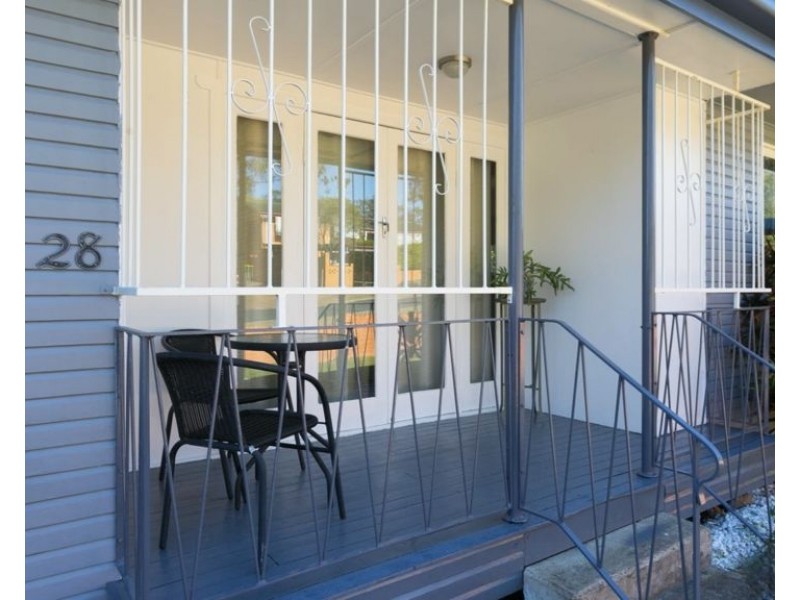 28 Allen St, North Ipswich QLD 4305