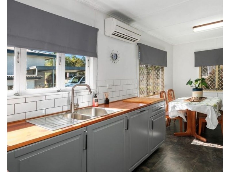 28 Allen St, North Ipswich QLD 4305