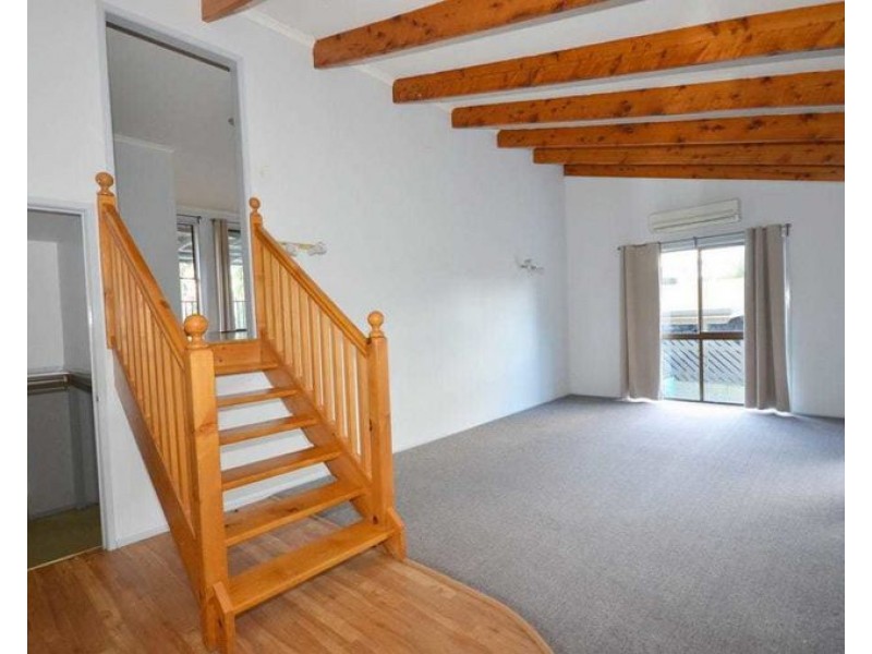 7 Lakeside Court, Beaudesert QLD 4285